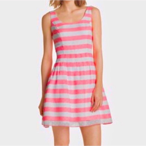 Lilly Pulitzer fit & flare dress pink & white stripes size 8 EUC  summer party - Picture 3 of 16